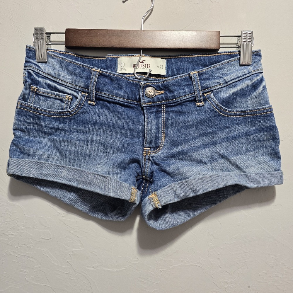 Hollister Women's Size 00 W23 Low Rise Denim Shorts Cuffed Y2K Medium Wash